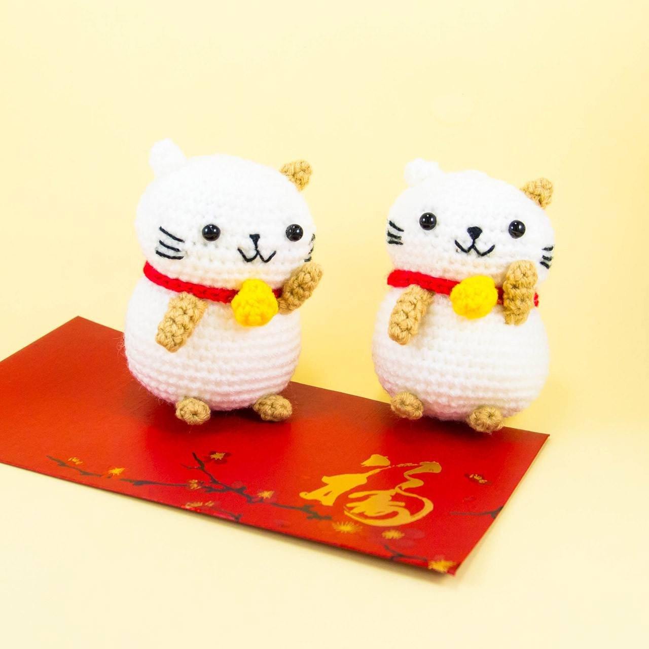 Fortune Cat Crochet Pattern