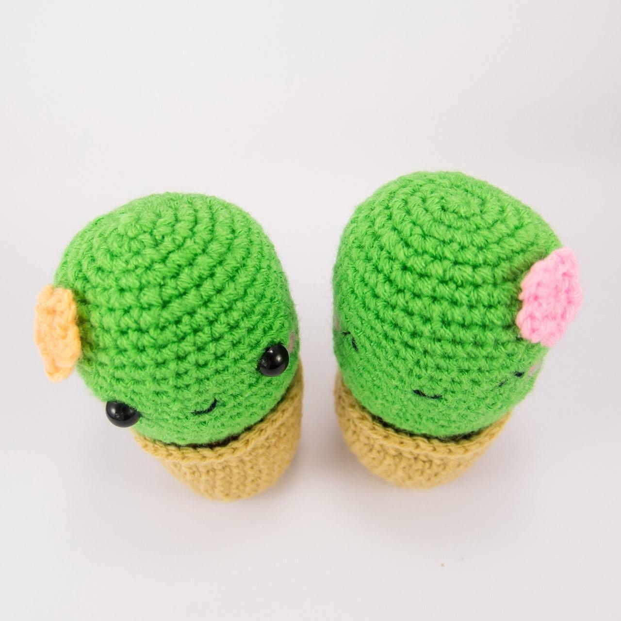 amigurumi cactus crochet plush top view