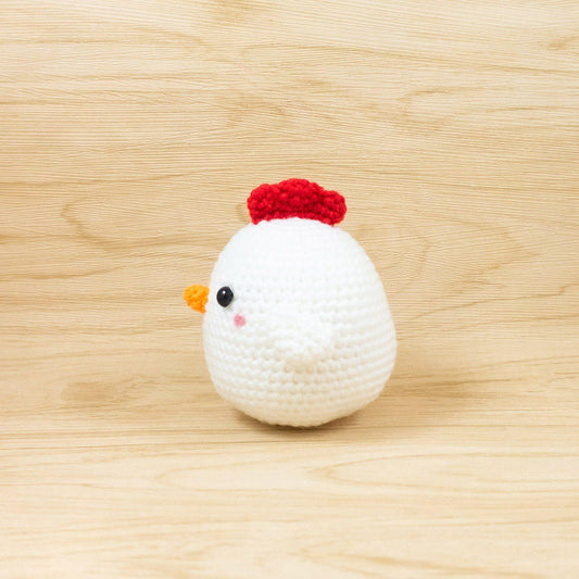 Crochet chicken plush pattern for DIY
