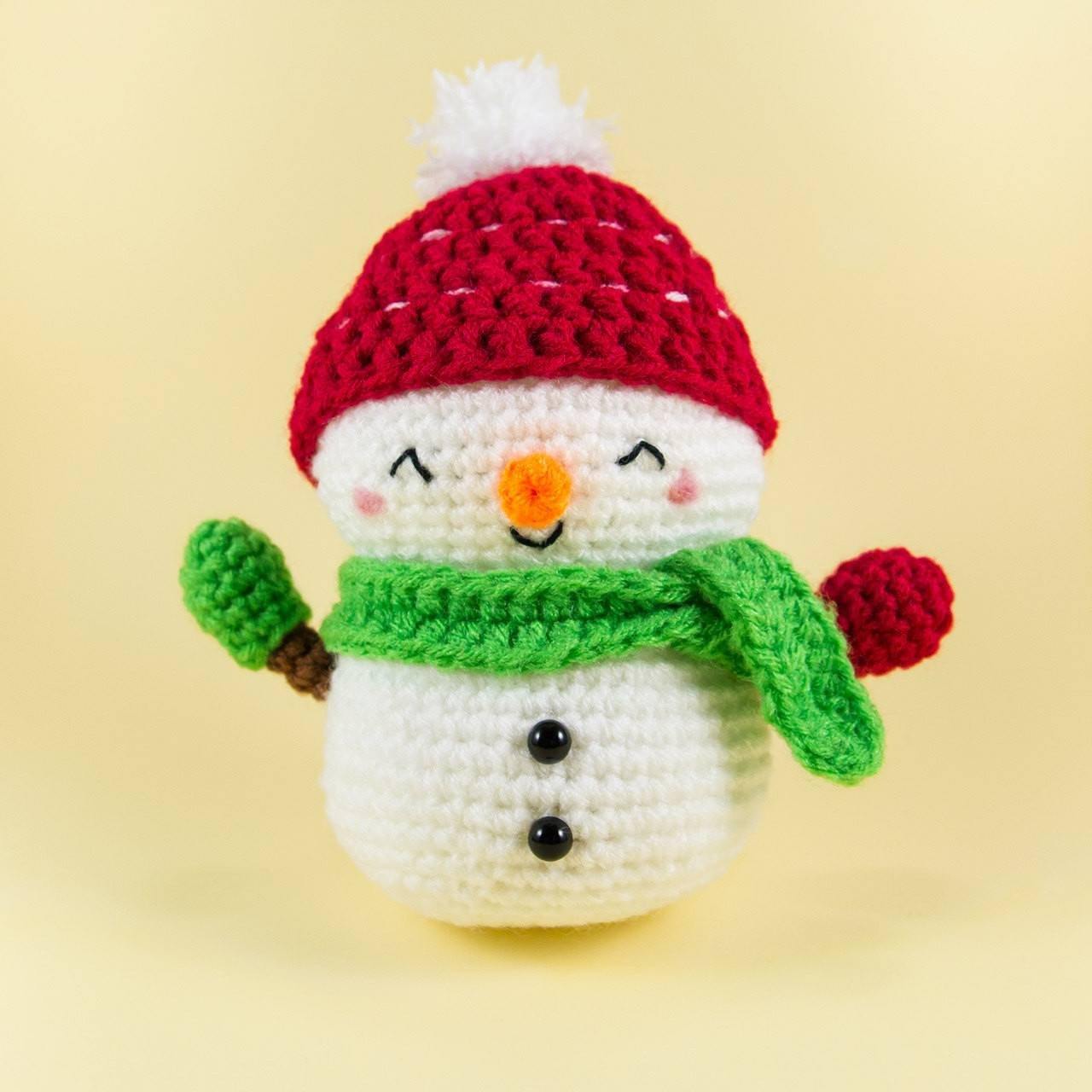 Crochet snowman amigurumi for Christmas Decor