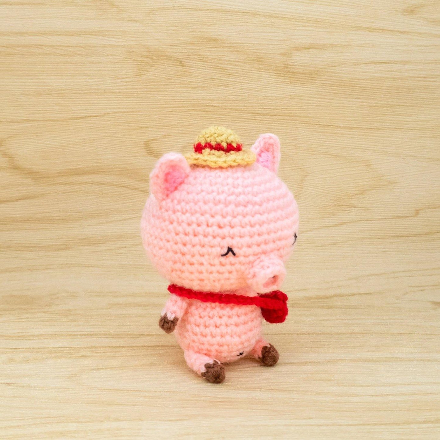 Crochet Pig Amigurumi Pattern for DIY