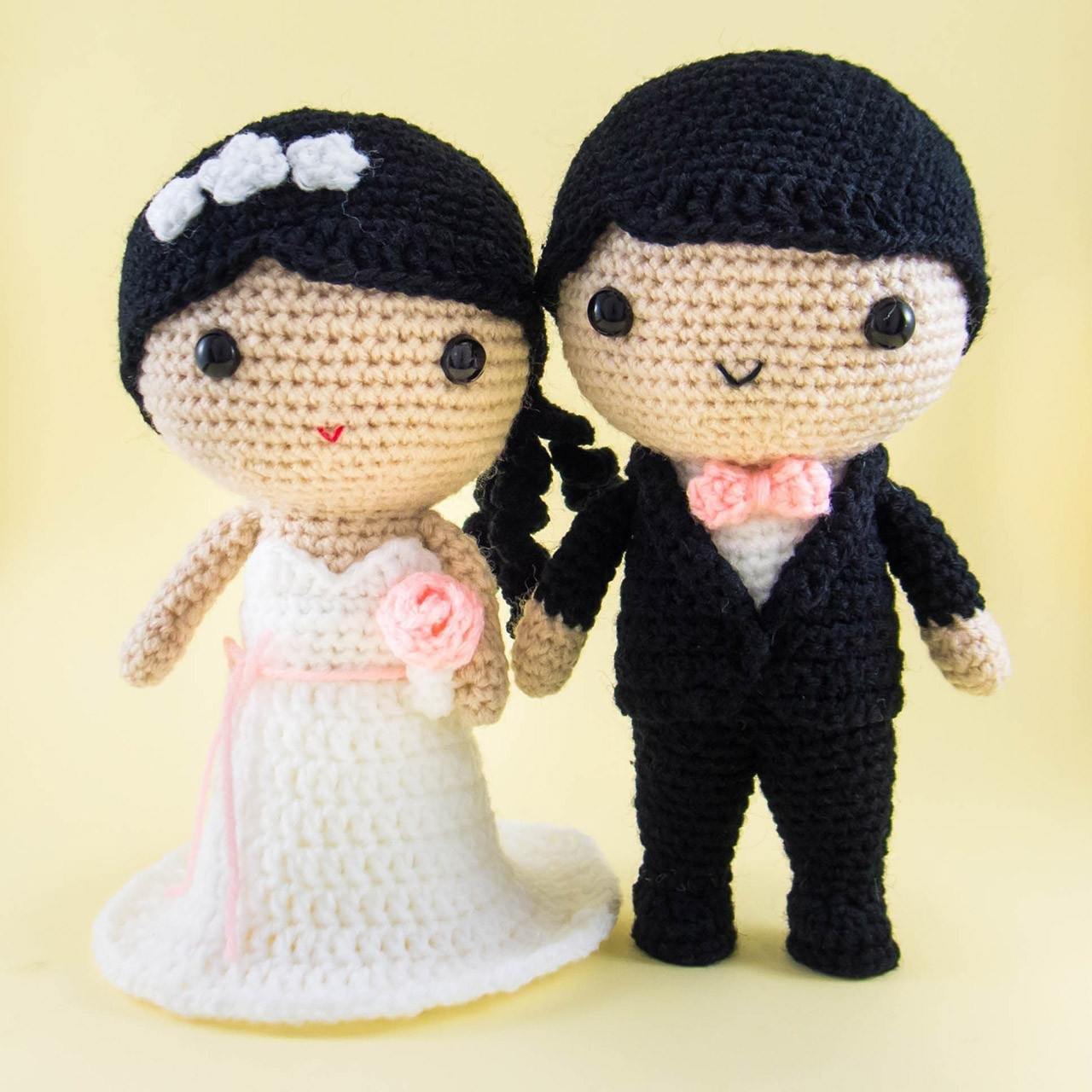 Bride and Groom Amigurumi For Table Centerpiece